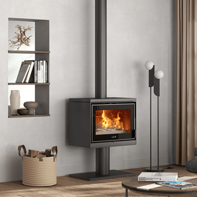 Poêle Sarra sur piedestal Deville